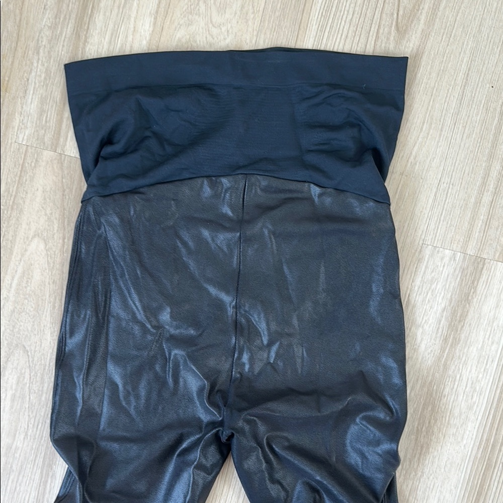 Maternity Spanx Black Faux Leather Leggings - Picture 4 of 4